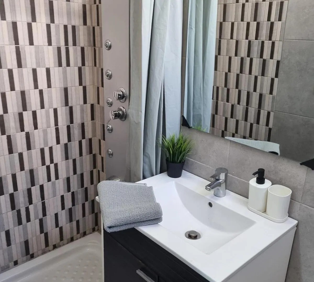 Apartamento Sencillo Y Centrico En El Puerto 엘푸에르토데산타마리아 아파트